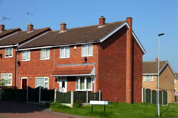Can I Alter The Party Wall Surveyor? - A Crucial Guide From Faulkner Surveyors 3 Do you want to change the party wall surveyor you are using? Get the best results from Faulkners Bracknell NOW!