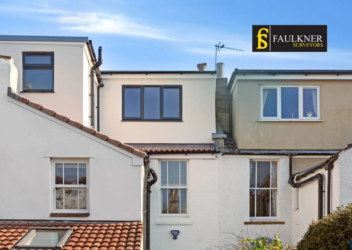 Party Wall Vs Boundary Wall : The Law, The Rights, and Your Options 3 Party Wall Bracknell : What Should You Do If Your Neighbour Builds Over the Shared Boundary Bracknell?